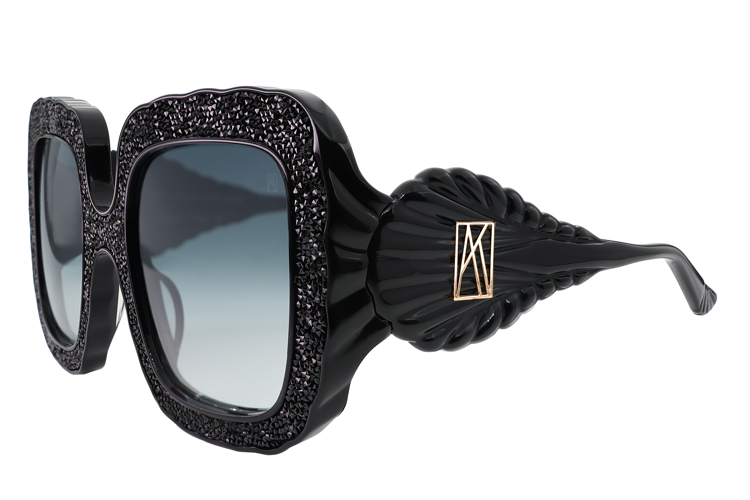 SHADE OF SHELLY_Black Crystal_side