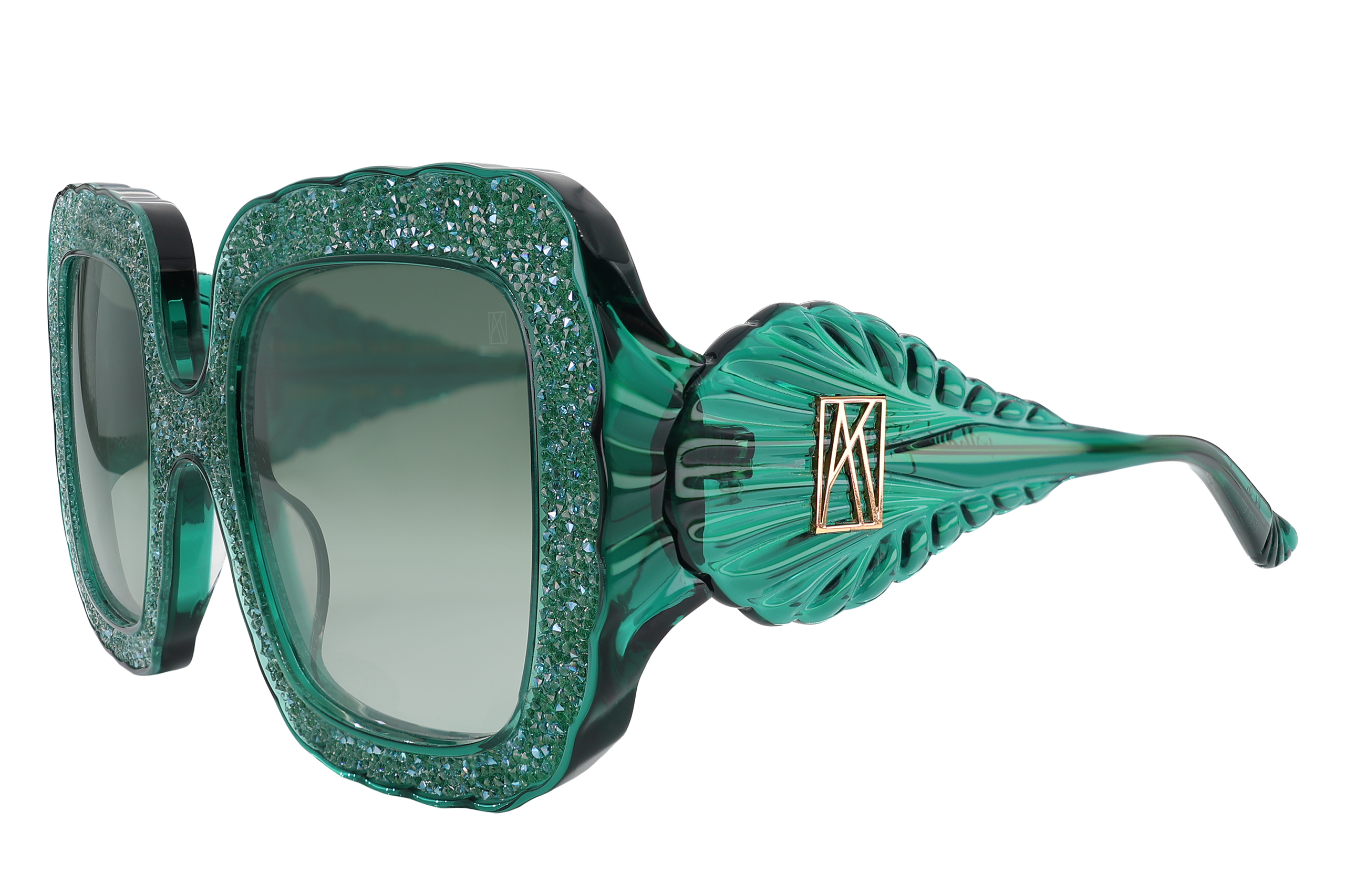 SHADE OF SHELLY_Emerald Crystal_side